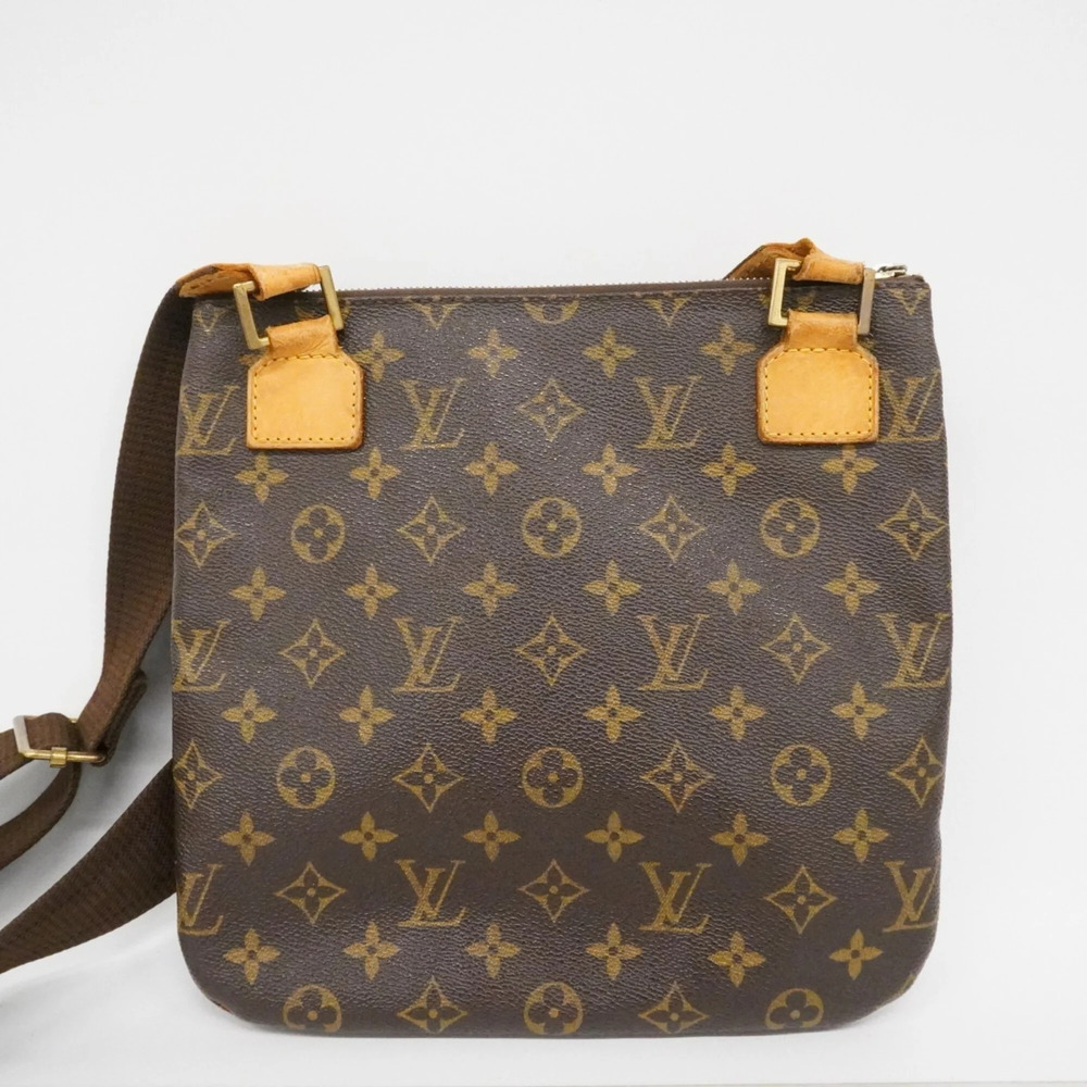 LOUIS VUITTON Authentic Brown Monogram Pochette Shoulder Bag - Picture 14 of 14
